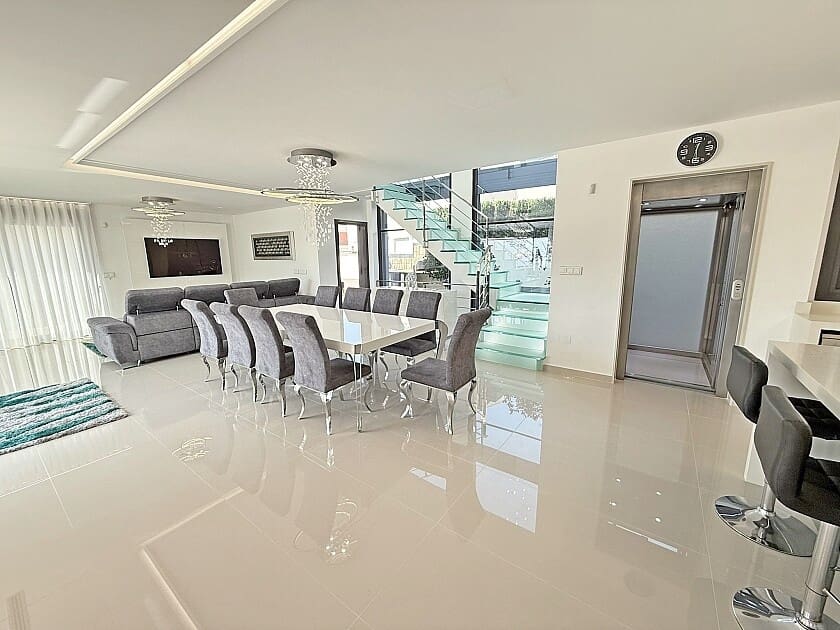 5 soveværelse Villa til salg i San Miguel de Salinas med swimmingpool garage - € 899.000 (Ref: 8879195)