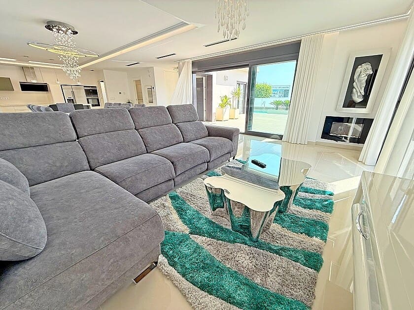 5 soveværelse Villa til salg i San Miguel de Salinas med swimmingpool garage - € 899.000 (Ref: 8879195)