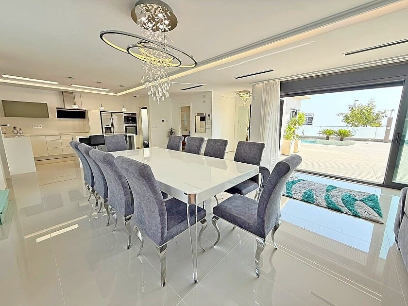 5 soveværelse Villa til salg i San Miguel de Salinas med swimmingpool garage - € 899.000 (Ref: 8879195)