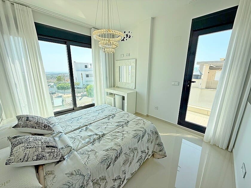 5 soveværelse Villa til salg i San Miguel de Salinas med swimmingpool garage - € 899.000 (Ref: 8879195)