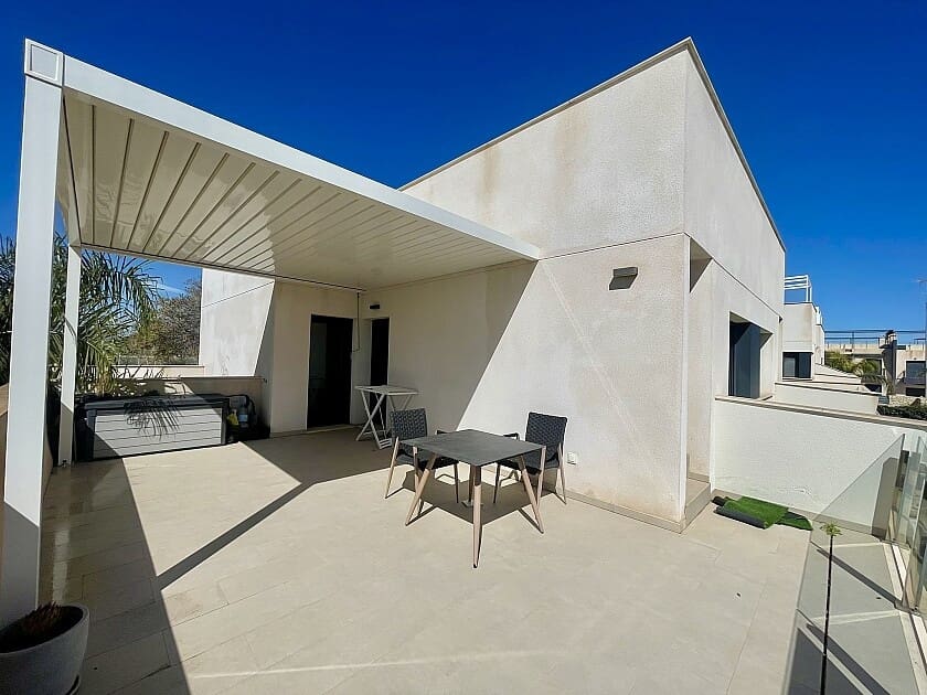 3 makuuhuone Huvila myytävänä paikassa Pilar de la Horadada mukana uima-altaan - 475 000 € (Ref: 8891542)