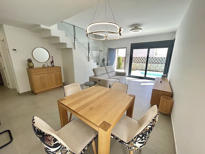 3 makuuhuone Huvila myytävänä paikassa Pilar de la Horadada mukana uima-altaan - 475 000 € (Ref: 8891542)