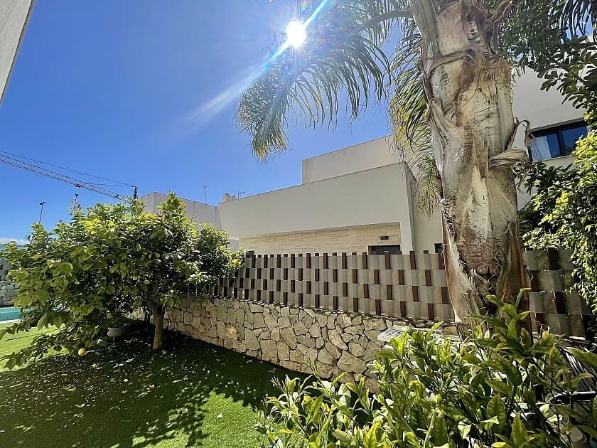 3 makuuhuone Huvila myytävänä paikassa Pilar de la Horadada mukana uima-altaan - 475 000 € (Ref: 8891542)