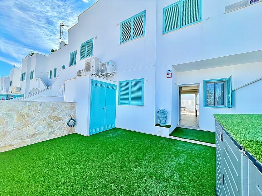 3 chambre Bungalow à vendre à Torre de la Horadada avec piscine - 399 900 € (Ref: 8905807)