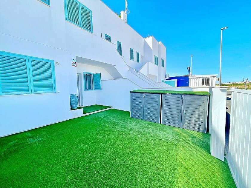 3 chambre Bungalow à vendre à Torre de la Horadada avec piscine - 399 900 € (Ref: 8905807)