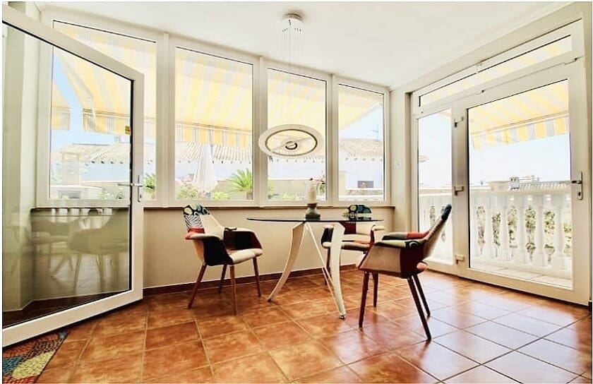 4 soveværelse Byhus til salg i La Zenia med swimmingpool garage - € 795.000 (Ref: 8905811)