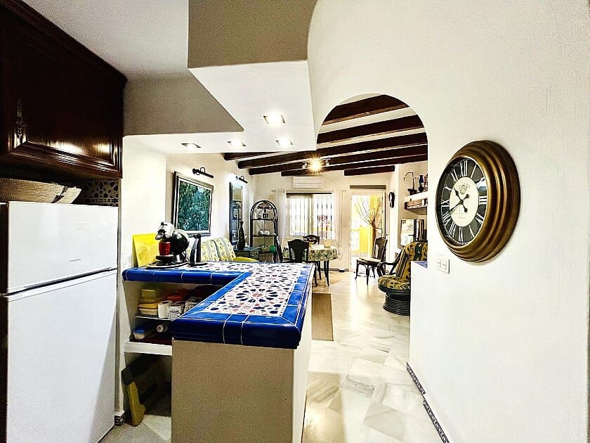 2 makuuhuone Huoneisto myytävänä paikassa Torrevieja mukana uima-altaan 
autotalli - 229 900 € (Ref: 8913653)