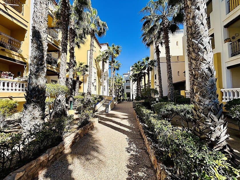 2 makuuhuone Huoneisto myytävänä paikassa Torrevieja mukana uima-altaan 
autotalli - 229 900 € (Ref: 8913653)