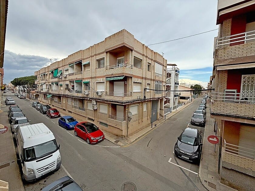 3 chambre Appartement à vendre à Los Cuarteros avec garage - 219 900 € (Ref: 8935524)