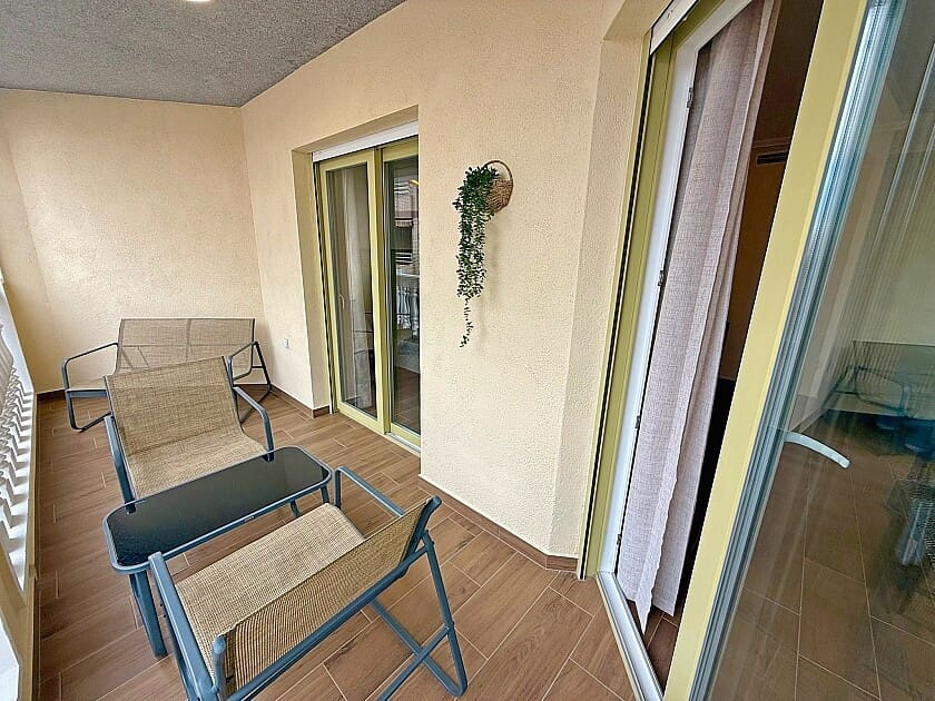 3 chambre Appartement à vendre à Los Cuarteros avec garage - 219 900 € (Ref: 8935524)