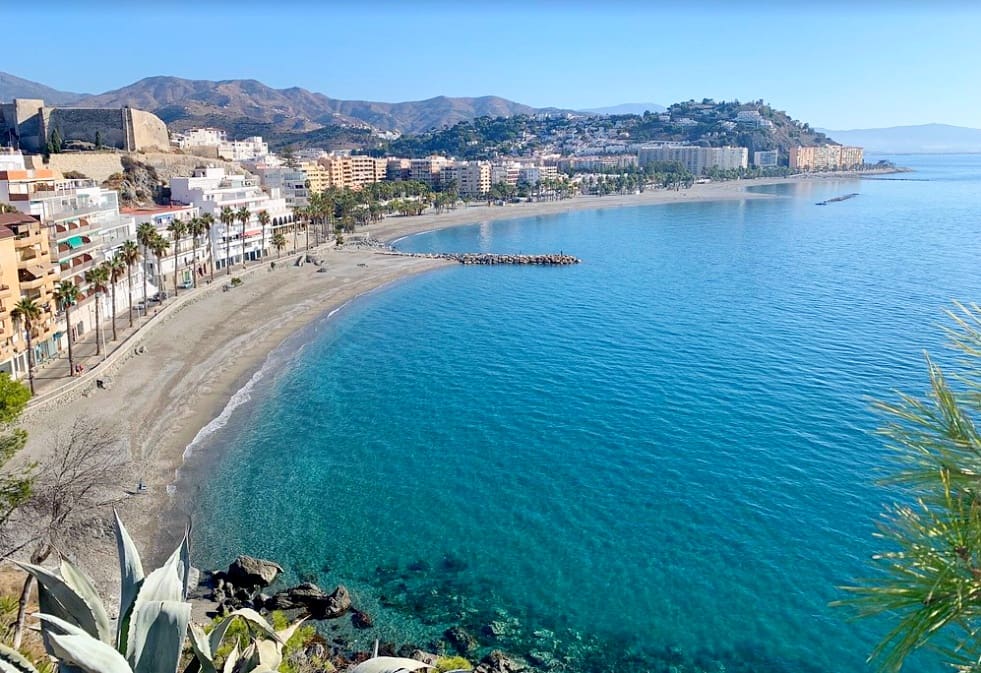 4 soveværelse Lejlighed til salg i Velez de Benaudalla - € 300.000 (Ref: 8935525)