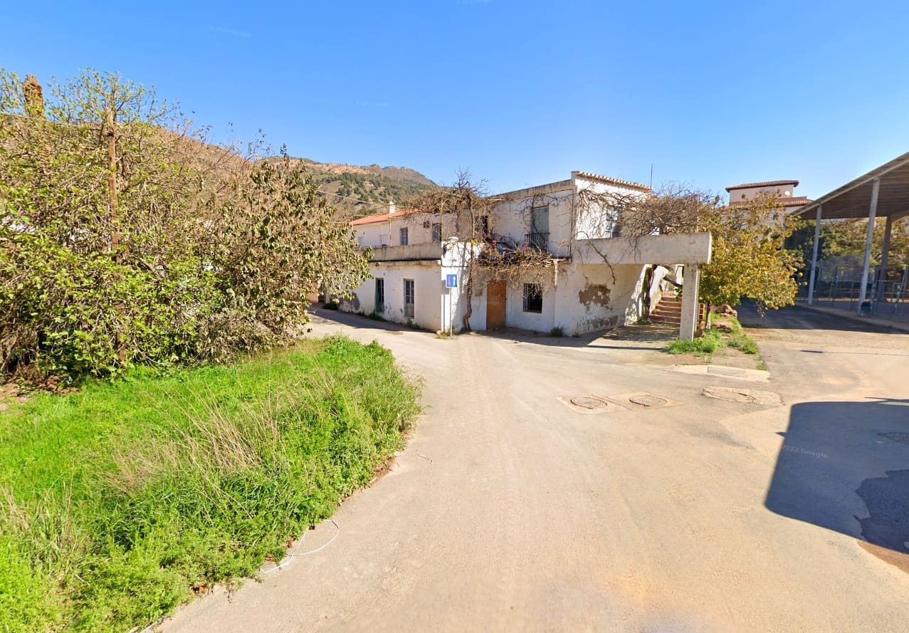 4 soveværelse Lejlighed til salg i Velez de Benaudalla - € 300.000 (Ref: 8935525)