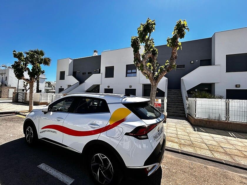 2 slaapkamer Bungalow te koop in Pilar de la Horadada met zwembad garage - € 220.000 (Ref: 8949500)