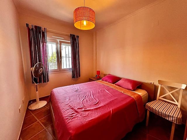 2 soverom Hus til salgs i Mil Palmeras, Pilar de la Horadada med svømmebasseng - € 238 000 (Ref: 8953539)