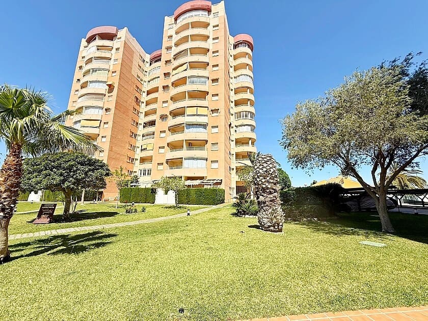 2 slaapkamer Appartement te koop in Dehesa de Campoamor met zwembad - € 279.000 (Ref: 9013170)