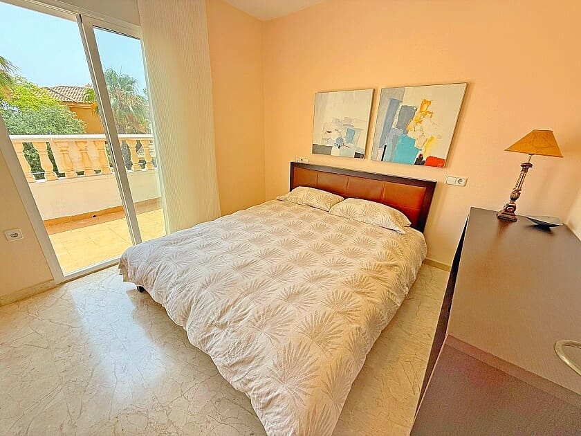 3 soveværelse Byhus til salg i Los Alcazares med garage - € 316.000 (Ref: 9058396)