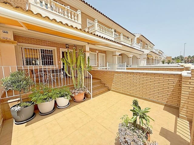 3 quarto Casa em Banda para venda em Los Narejos - Punta Calera, Los Alcázares com garagem - 316 000 € (Ref: 9058396)