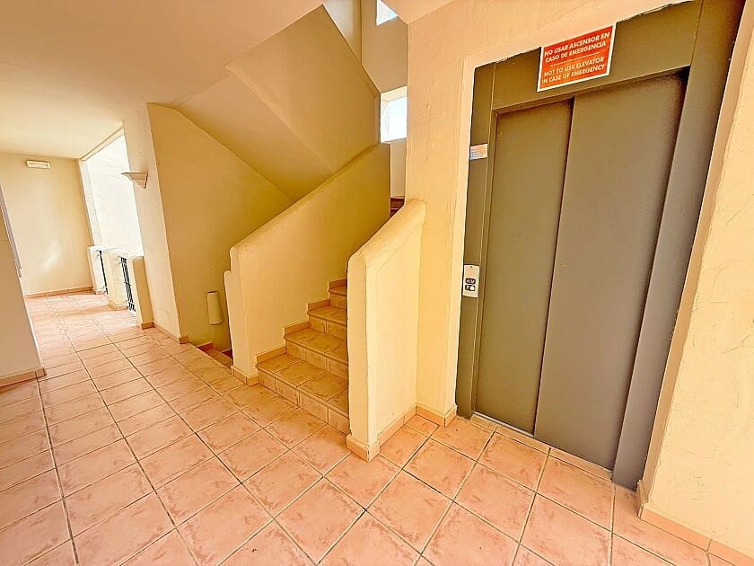 3 slaapkamer Appartement te koop in Roda met zwembad garage - € 256.000 (Ref: 9074205)