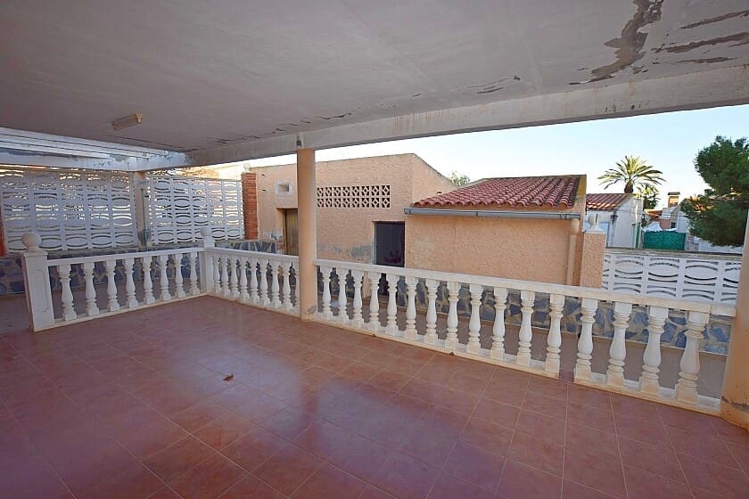 3 soverom Villa til salgs i Torrevieja med svømmebasseng garasje - € 264 900 (Ref: 9113021)