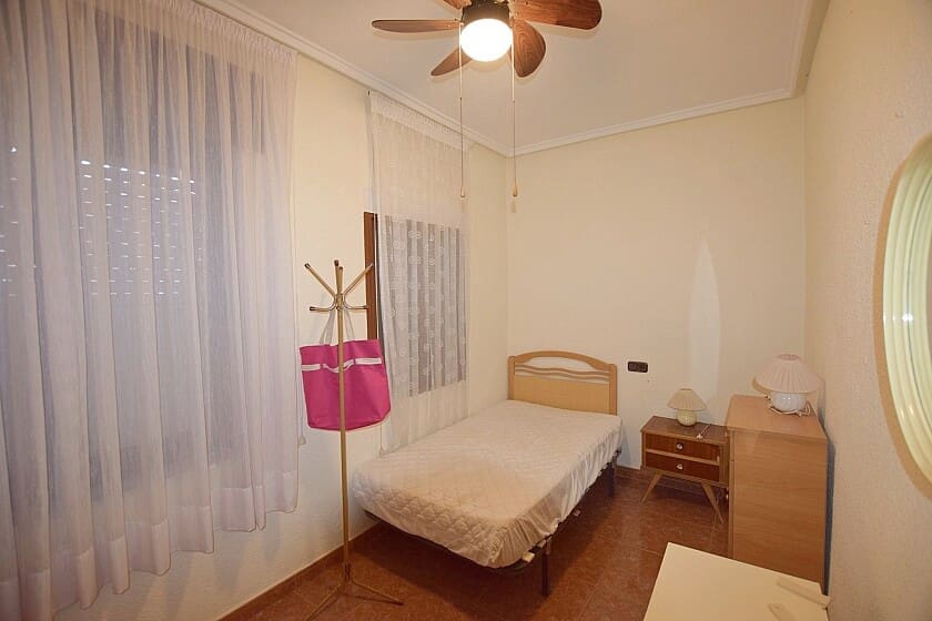 3 soverom Villa til salgs i Torrevieja med svømmebasseng garasje - € 264 900 (Ref: 9113021)