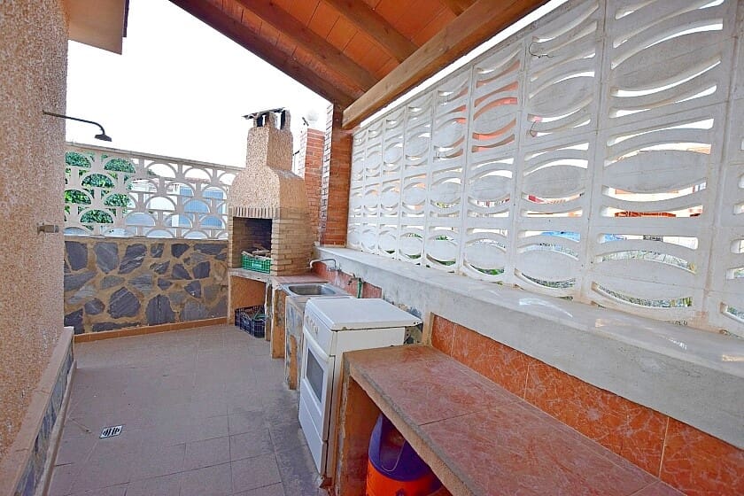 3 soverom Villa til salgs i Torrevieja med svømmebasseng garasje - € 264 900 (Ref: 9113021)