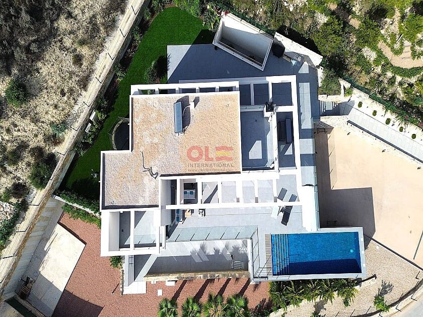 6 sovrum Villa till salu i Las Colinas Golf med pool garage - 2 500 000 € (Ref: 9113026)