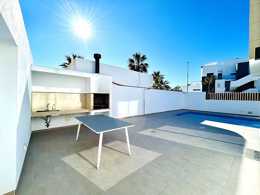 3 slaapkamer Villa te koop in El Raso met zwembad garage - € 580.000 (Ref: 9113028)