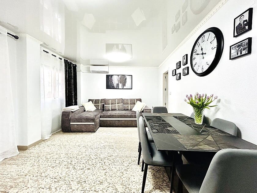 4 slaapkamer Appartement te koop in Torrevieja met zwembad garage - € 209.900 (Ref: 9113030)