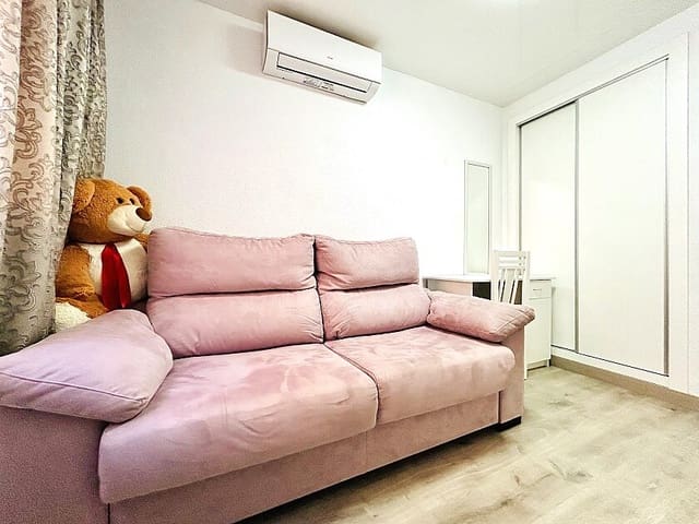 4 slaapkamer Appartement te koop in Nueva Torrevieja, Torrevieja met zwembad garage - € 209.900 (Ref: 9113030)