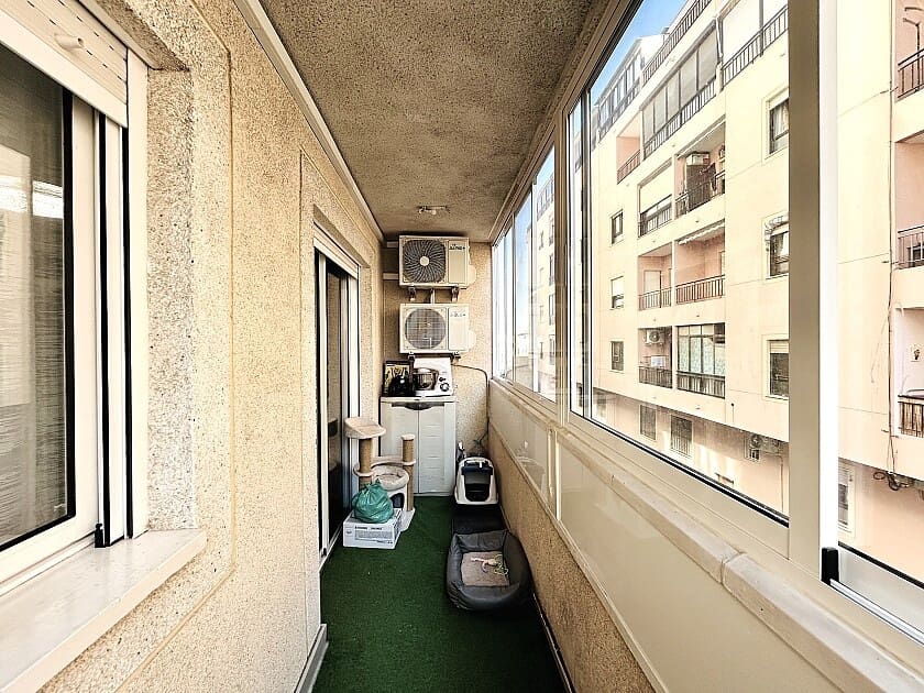 4 slaapkamer Appartement te koop in Torrevieja met zwembad garage - € 209.900 (Ref: 9113030)