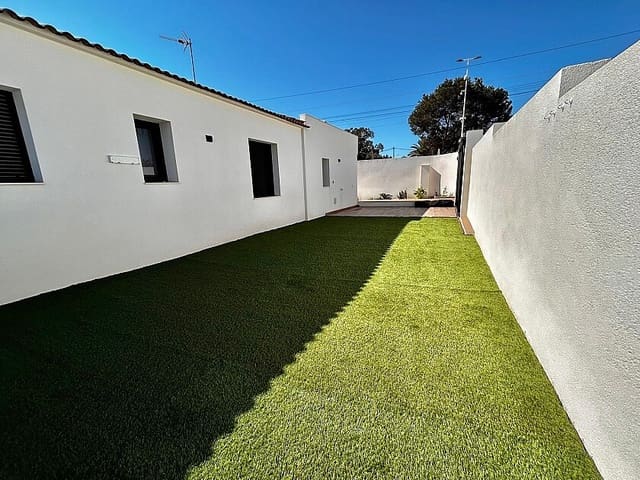 3 bedroom Villa for sale in Los Balcones with pool - € 479,900 (Ref: 9113036)