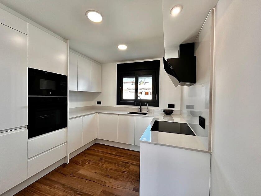 3 bedroom Villa for sale in Los Balcones with pool - € 479,900 (Ref: 9113036)