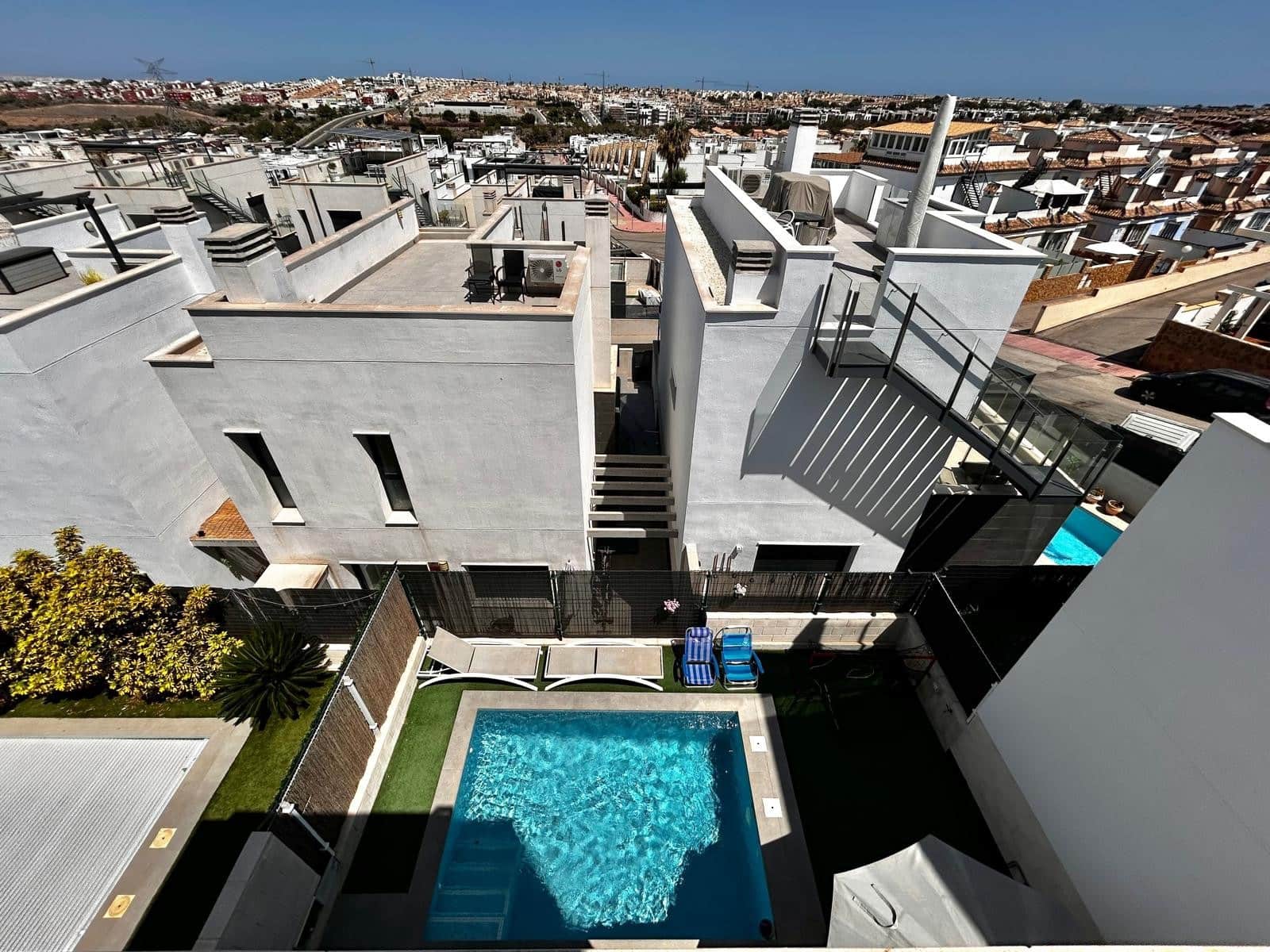 3 chambre Villa/Maison à vendre à Orihuela Costa avec piscine garage - 369 900 € (Ref: 9235387)