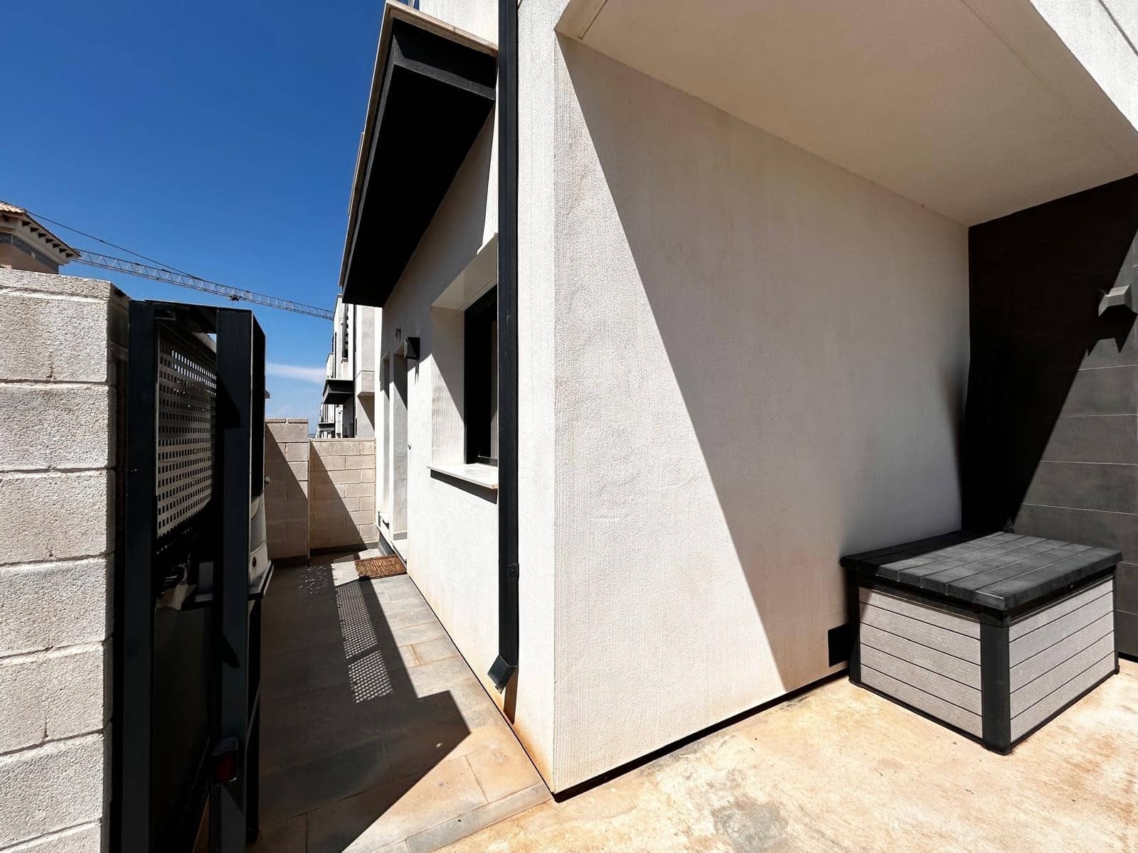 3 chambre Villa/Maison à vendre à Orihuela Costa avec piscine garage - 369 900 € (Ref: 9235387)