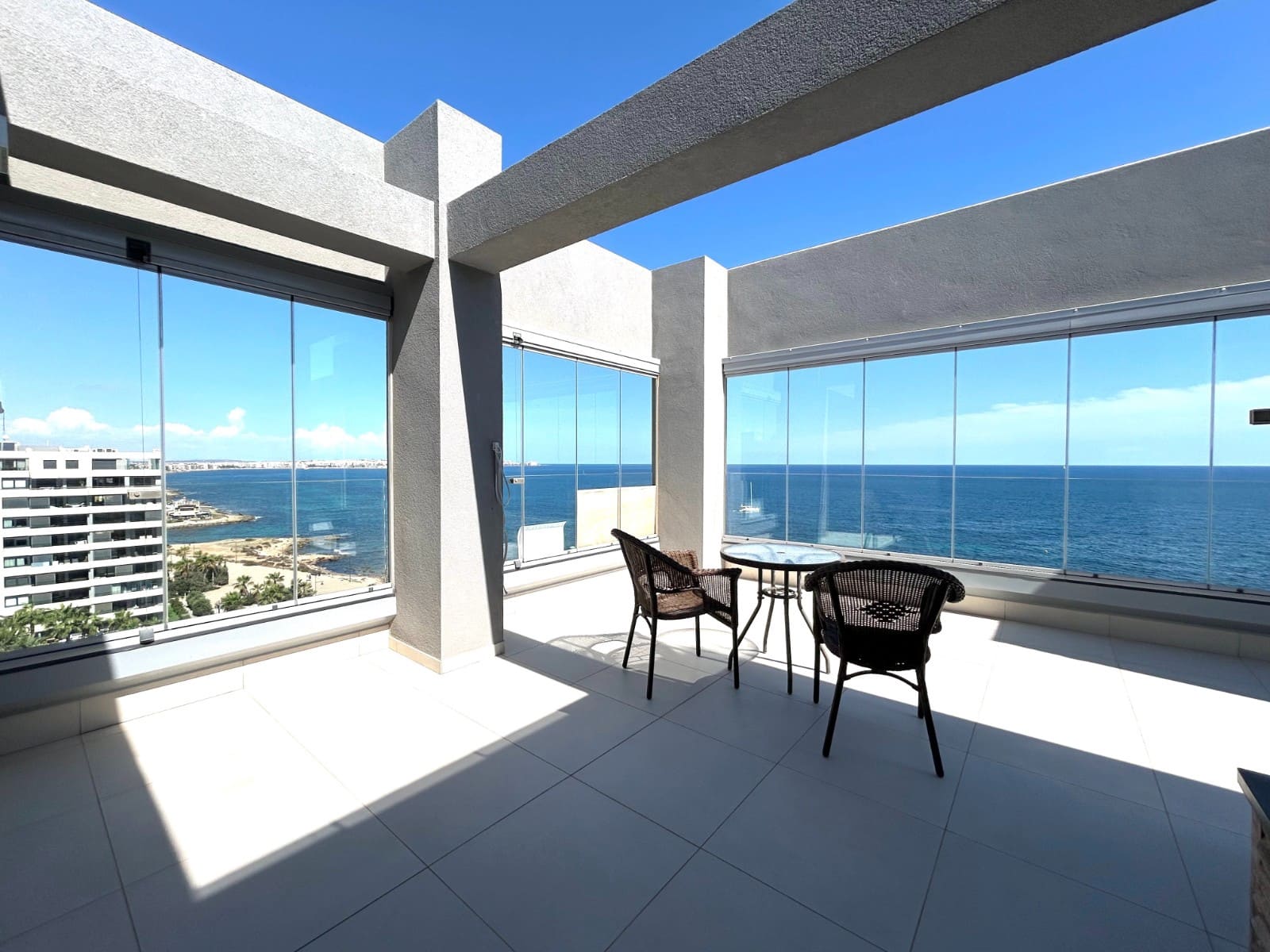 3 chambre Penthouse à vendre à Orihuela Costa avec piscine garage - 795 000 € (Ref: 9235436)