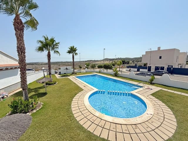 3 slaapkamer Huis te koop in San Miguel de Salinas met zwembad garage - € 229.000 (Ref: 9235438)