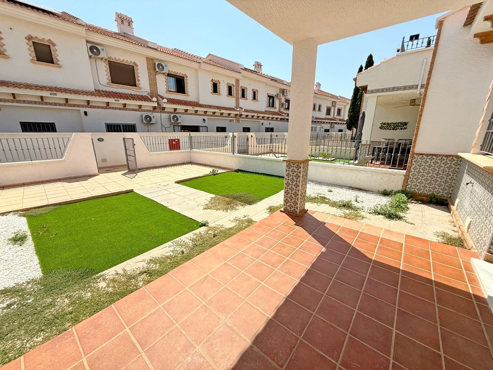 3 quarto Casa em Banda para venda em San Miguel de Salinas com piscina garagem - 229 000 € (Ref: 9235438)