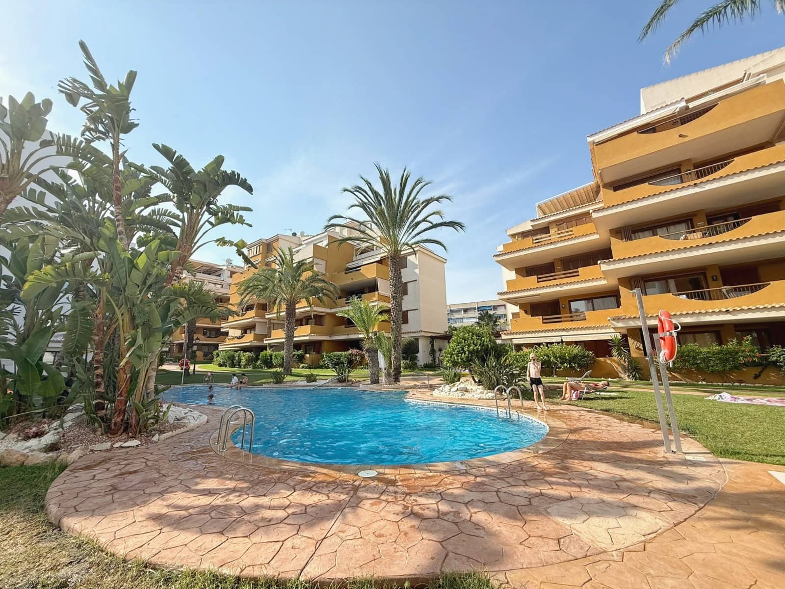 2 makuuhuone Kattohuoneisto myytävänä paikassa Punta Prima mukana uima-altaan - 297 000 € (Ref: 9235439)