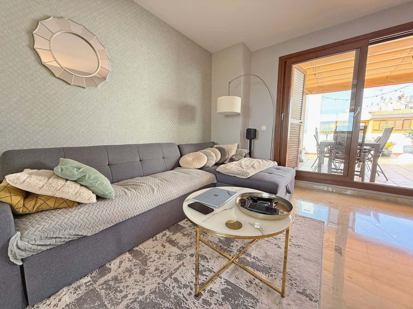 2 makuuhuone Kattohuoneisto myytävänä paikassa Punta Prima mukana uima-altaan - 297 000 € (Ref: 9235439)