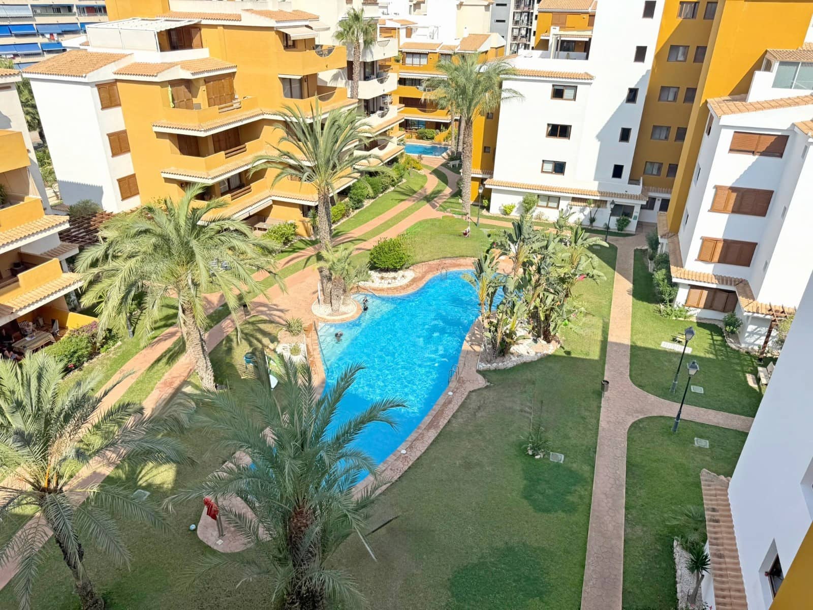 2 makuuhuone Kattohuoneisto myytävänä paikassa Punta Prima mukana uima-altaan - 297 000 € (Ref: 9235439)