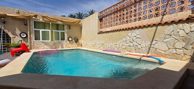 5 bedroom Townhouse for sale in San Isidro with pool garage - € 325,000 (Ref: 9235440)