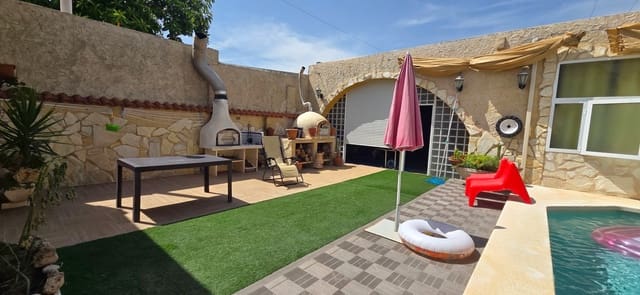 5 bedroom Townhouse for sale in San Isidro with pool garage - € 325,000 (Ref: 9235440)