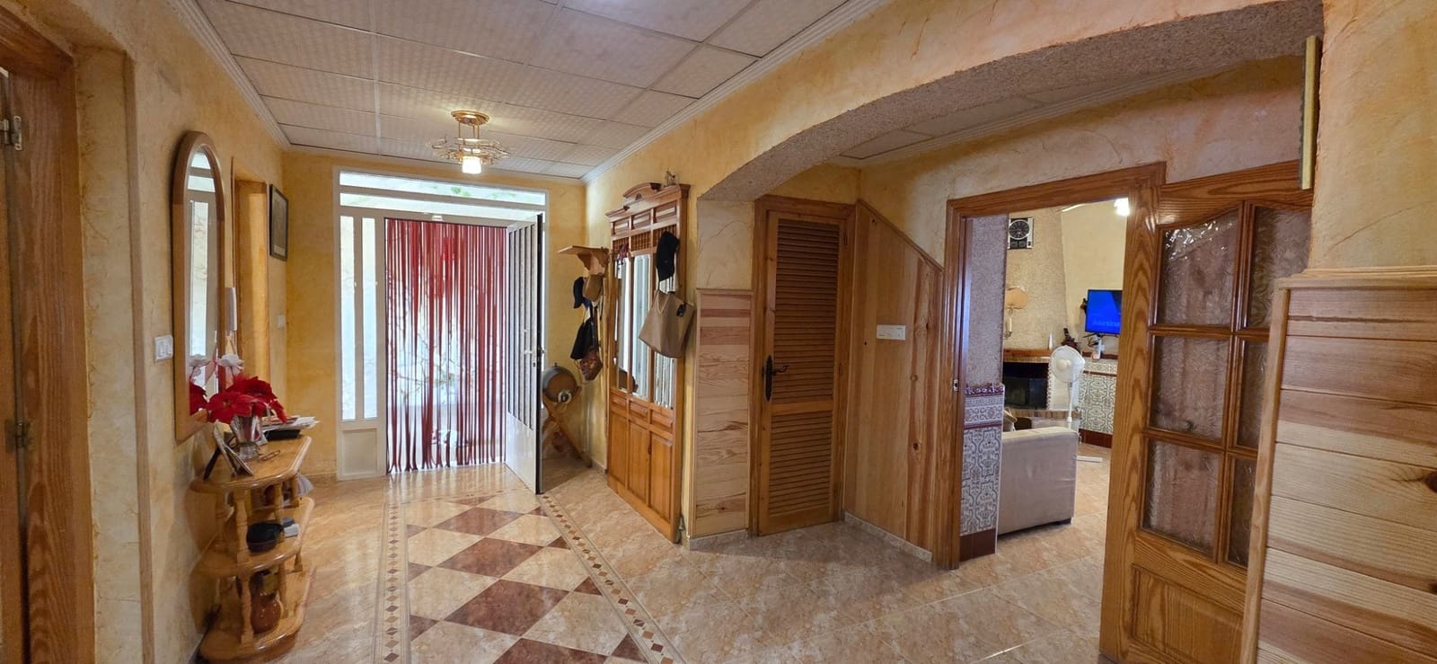 5 soveværelse Byhus til salg i San Isidro med swimmingpool garage - € 325.000 (Ref: 9235440)