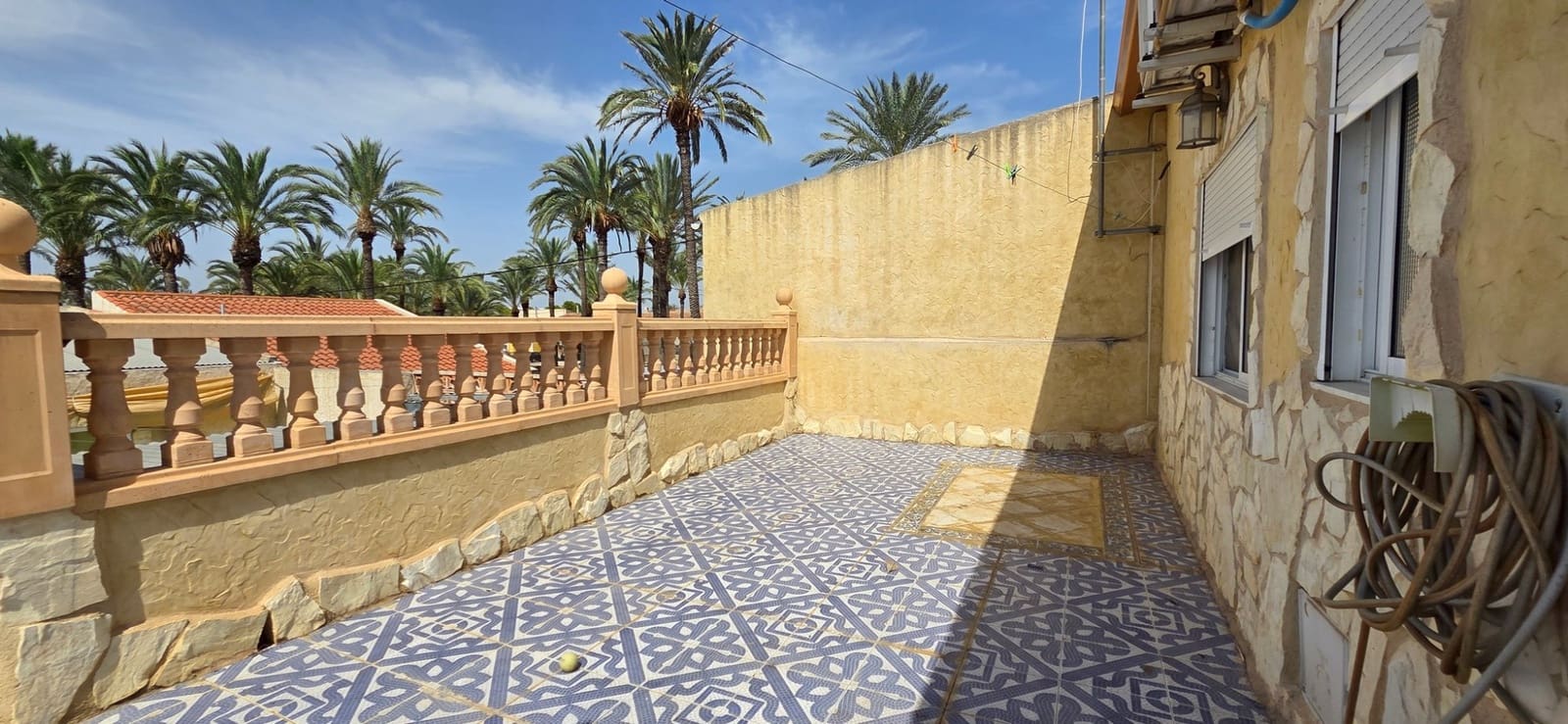 5 soveværelse Byhus til salg i San Isidro med swimmingpool garage - € 325.000 (Ref: 9235440)