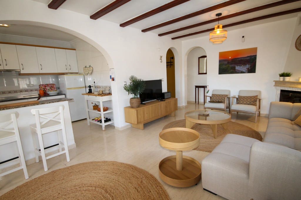 3 slaapkamer Villa te koop in San Miguel de Salinas met zwembad - € 389.000 (Ref: 10005164)