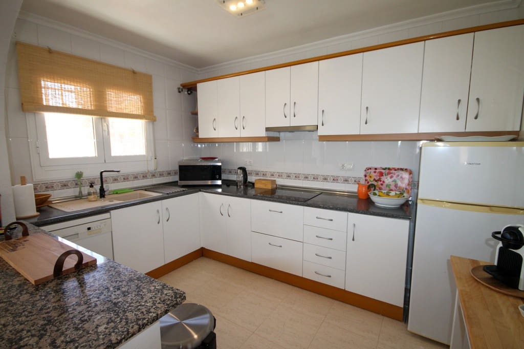 3 slaapkamer Villa te koop in San Miguel de Salinas met zwembad - € 389.000 (Ref: 10005164)