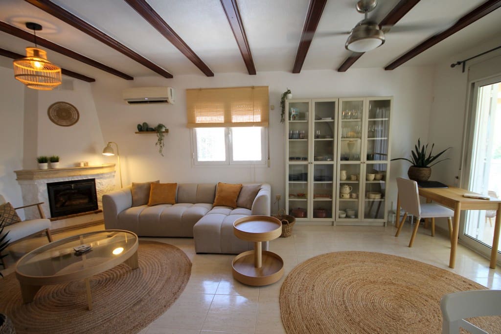 3 slaapkamer Villa te koop in San Miguel de Salinas met zwembad - € 389.000 (Ref: 10005164)