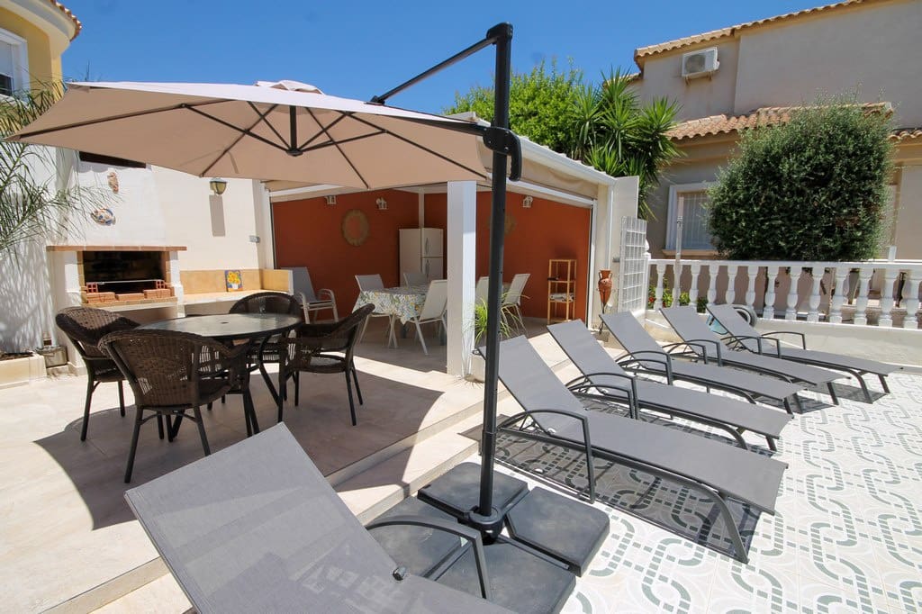 3 slaapkamer Villa te koop in San Miguel de Salinas met zwembad - € 389.000 (Ref: 10005164)