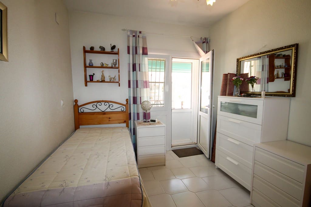 2 bedroom Villa for sale in Orihuela Costa - € 289,000 (Ref: 10046939)