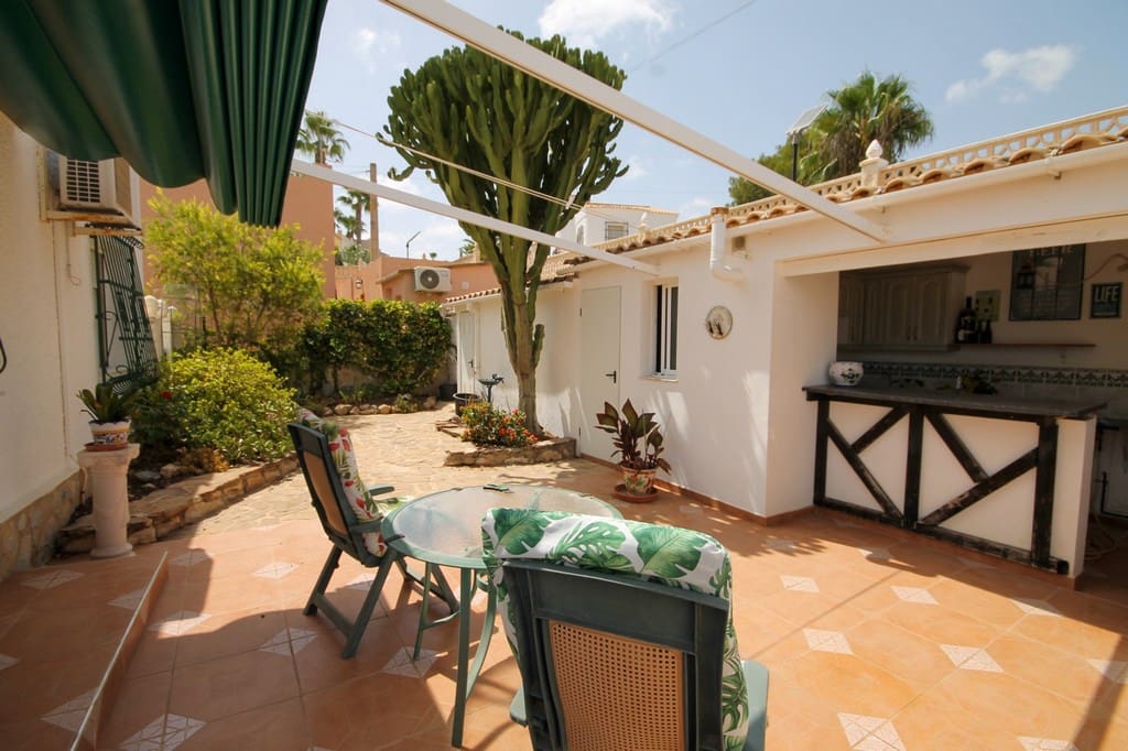 2 bedroom Villa for sale in Orihuela Costa - € 289,000 (Ref: 10046939)